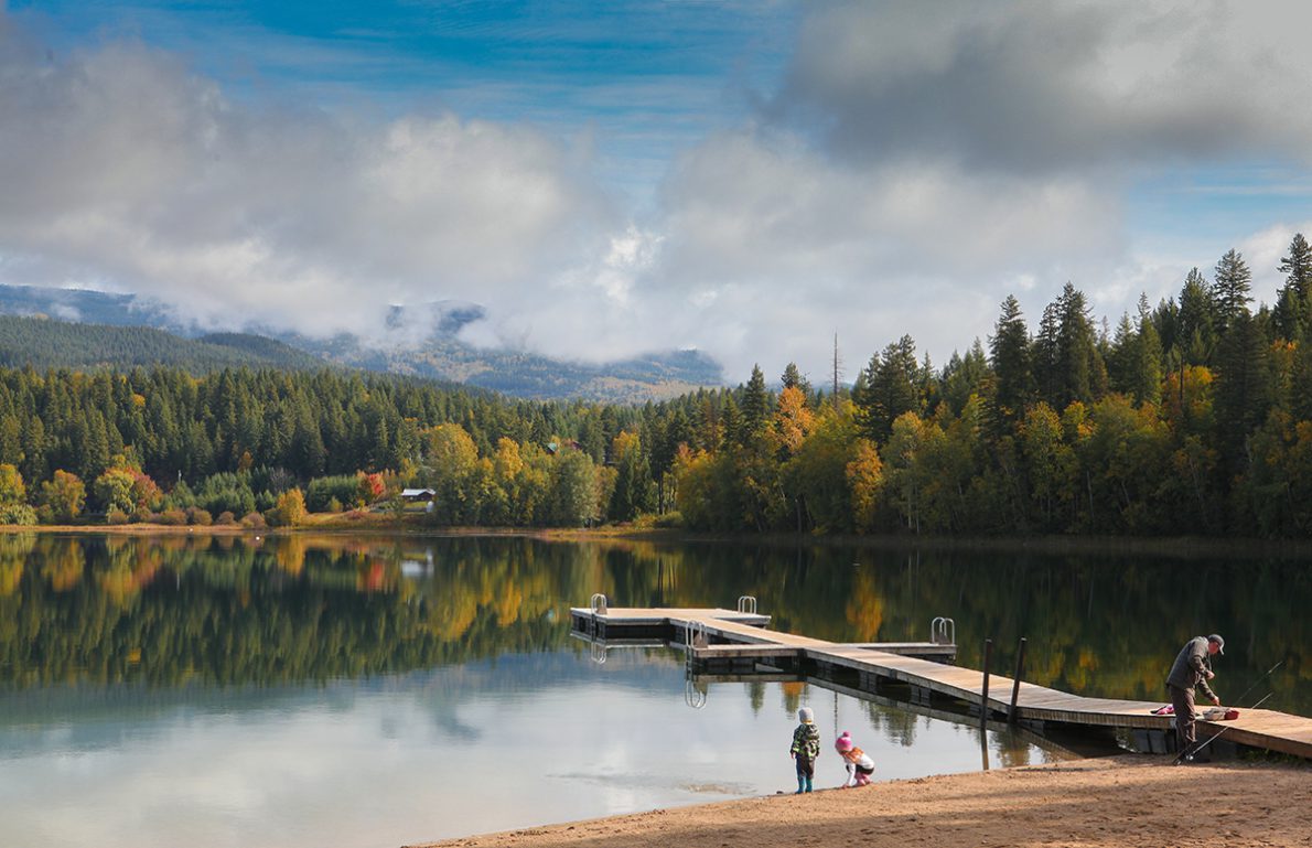 Your Guide to a Fall Getaway in Clearwater & Wells Gray | DutchLake Clearwater Kids Fishing web