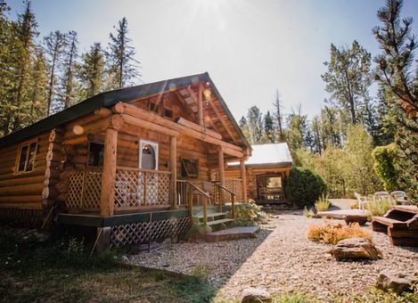 Your Guide to Hotels and Resorts in Clearwater and Wells Gray Provincial Park | cedar haven cabins web edited